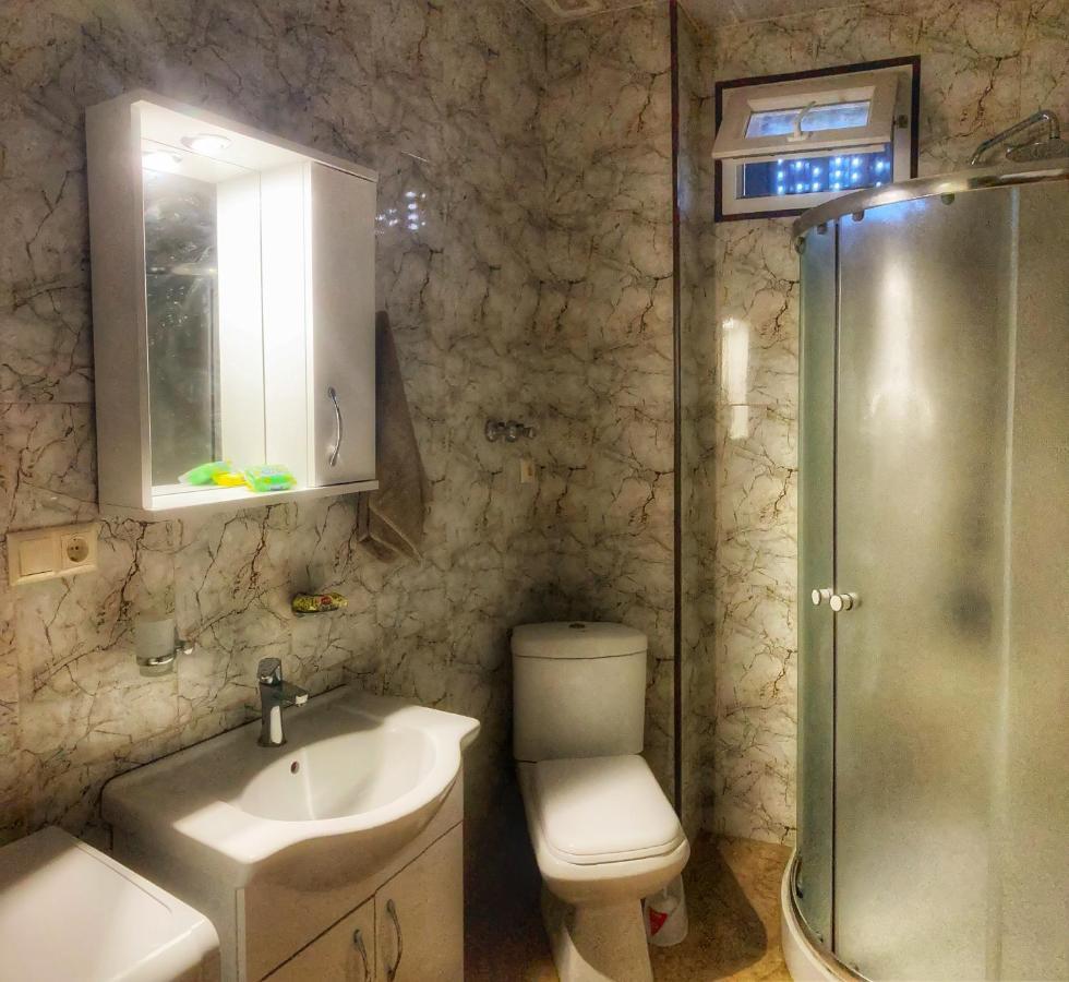 Big, Comfortable Apartment In Batumi Near The Sea Exterior foto